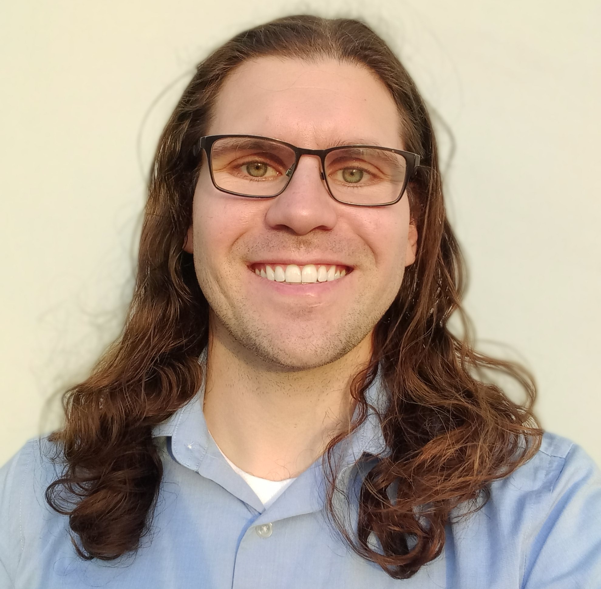 Adrian Sledziewski Headshot